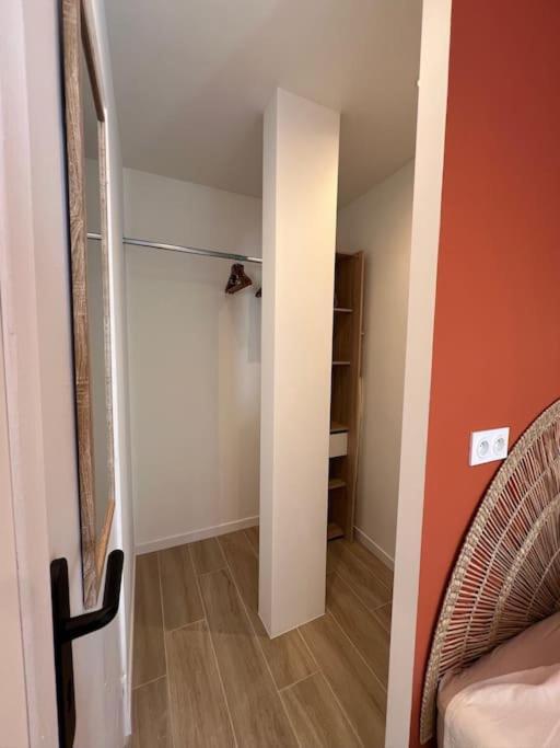 Magnifique T2 Proche Mer Et Ville Refait A Neuf Avec Terrasse Menton Exterior photo
